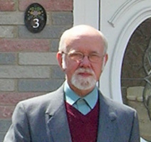 robert-clarke-standing-crop-200h